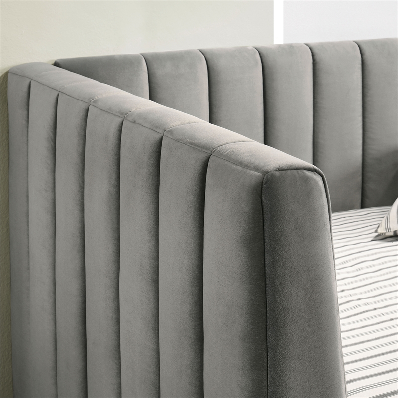 Bowery Hill Tufted Twin Daybed in Light Gray with Metal Legs