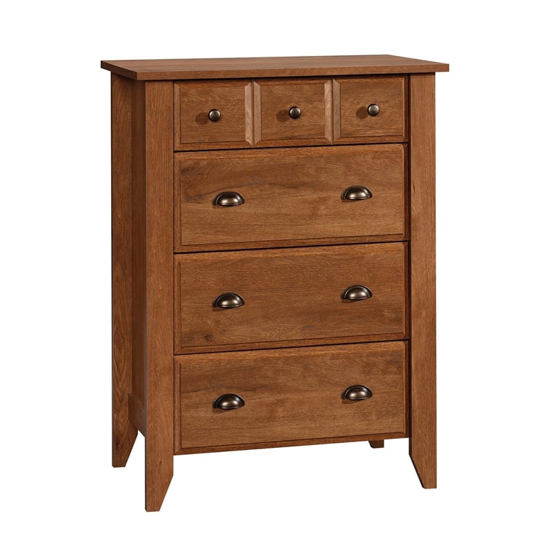 Pemberly Row 4-Drawer Transitional Engineered Wood Chest in Oiled Oak
