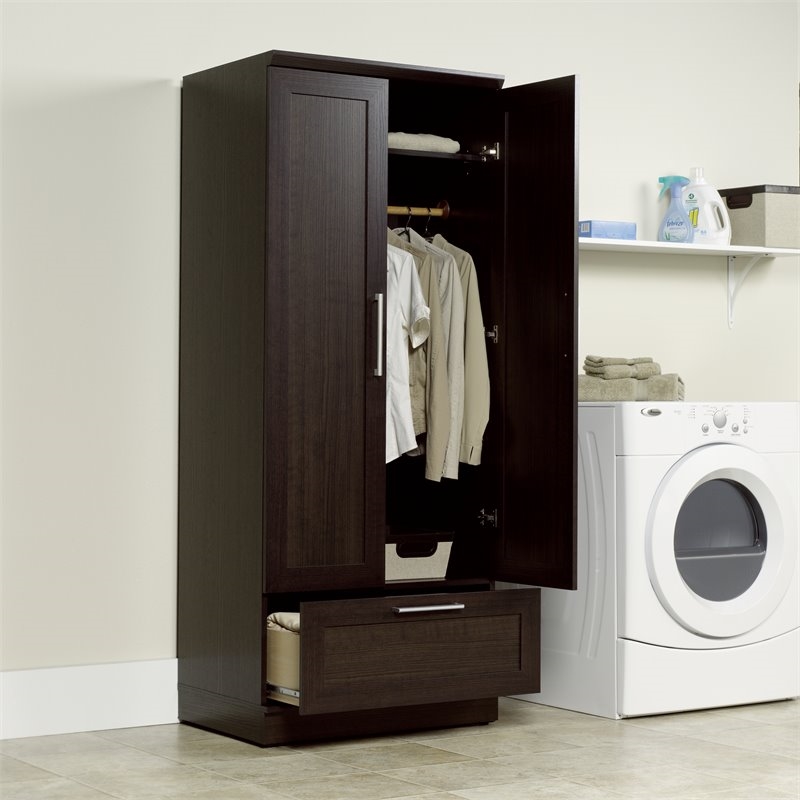 Pemberly Row Modern Engineered Wood Wardrobe Armoire with 1-Drawer in Dakota Oak