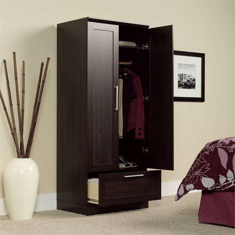 Pemberly Row Modern Engineered Wood Wardrobe Armoire with 1-Drawer in Dakota Oak