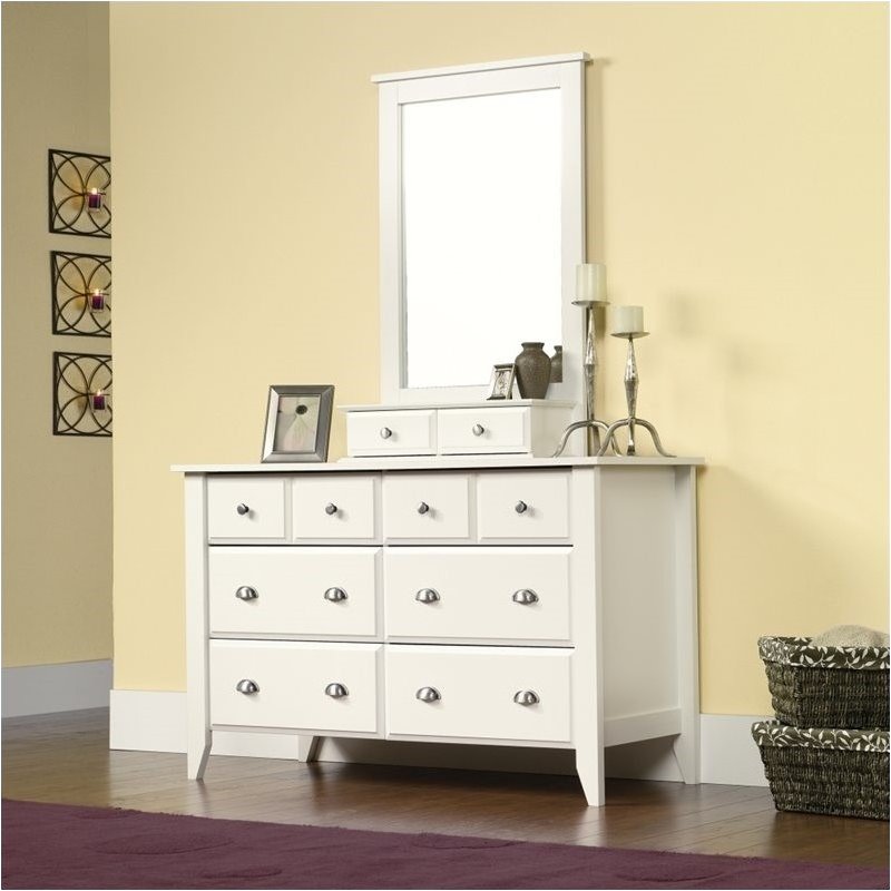 Pemberly Row 8 Drawer Dresser in Soft White