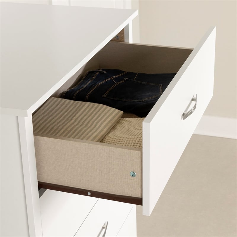 Pemberly Row Transitional 5 Drawers Wood Chest in Pure White