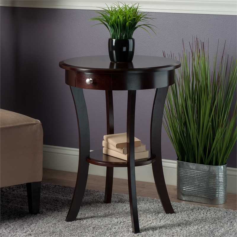 Pemberly Row Round Traditional Solid Wood Accent End Table in Cappuccino