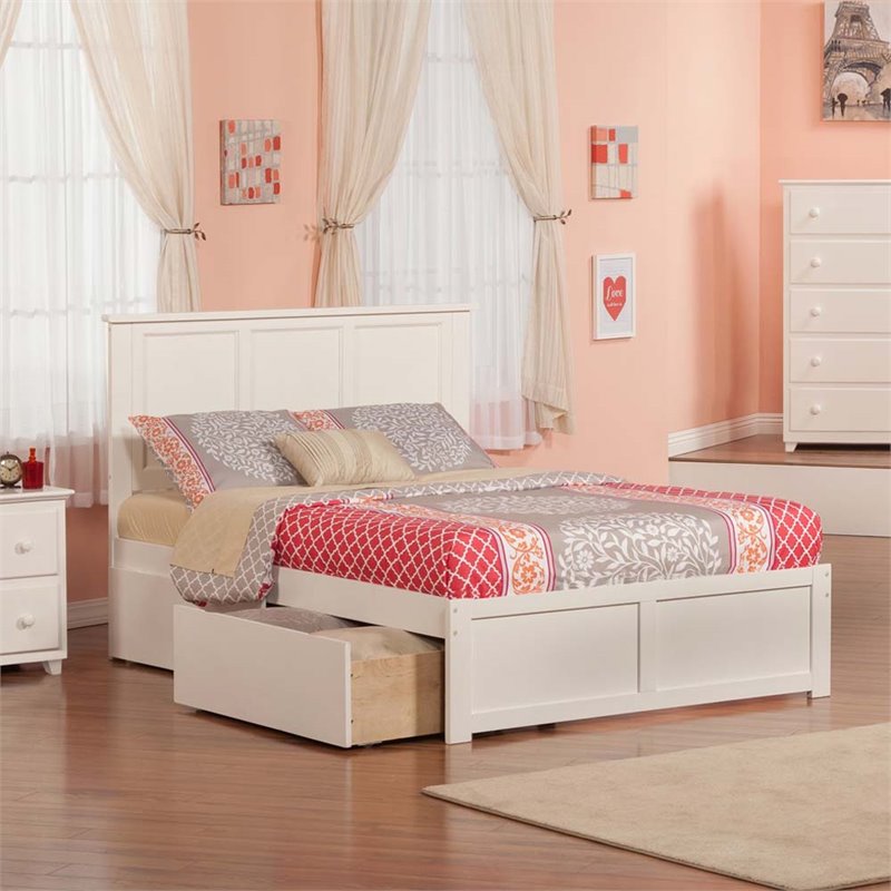 Pemberly Row Madison Full Wood Platform Bed and Storage Drawers in White