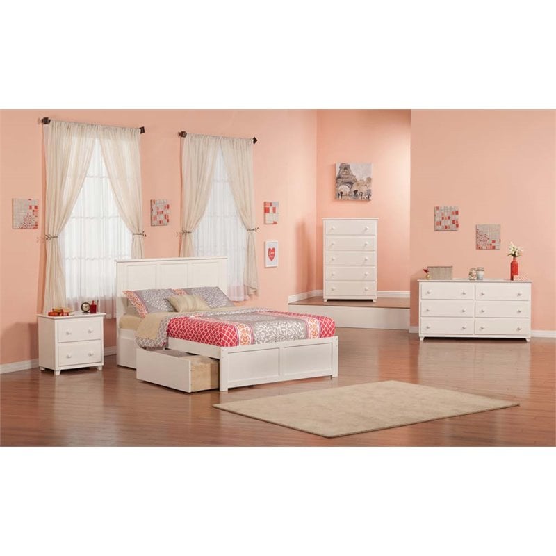 Pemberly Row Madison Full Wood Platform Bed and Storage Drawers in White