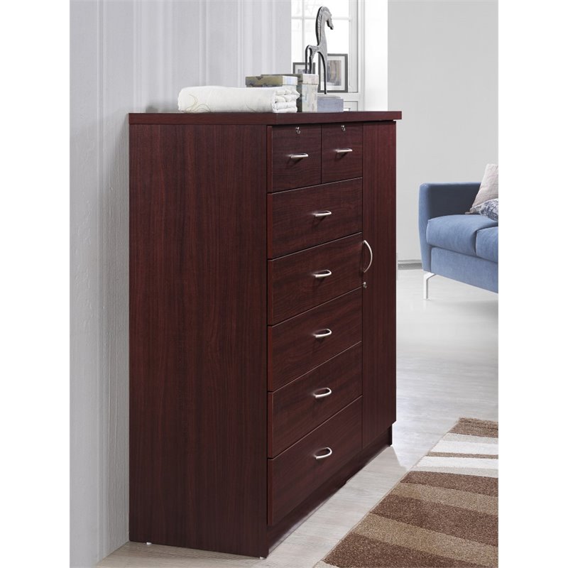 Pemberly Row Contemporary 7 Drawer Wood Chest with 2 Locking Drawers in Mahogany