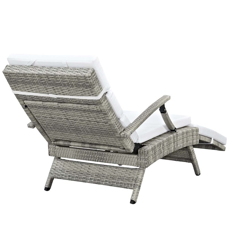 Pemberly Row Modern Wicker / Rattan Patio Lounge Chair in White