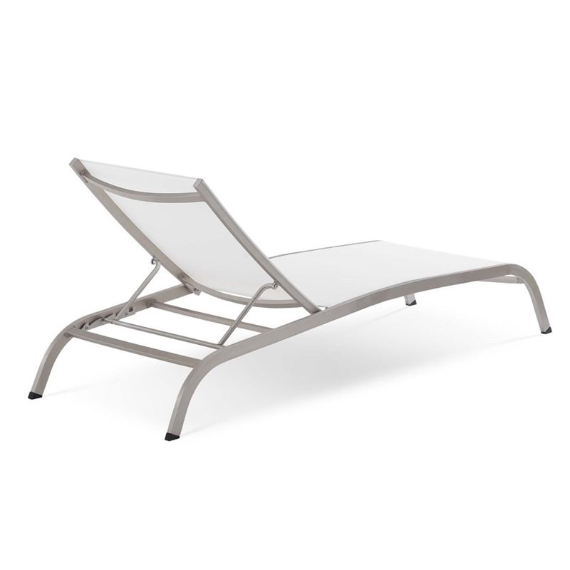 Pemberly Row Modern Aluminum/Mesh Chaise Patio Lounge Chair in White