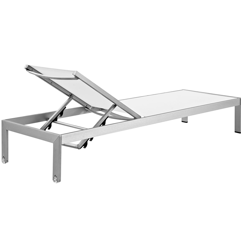 Pemberly Row 3-Piece Modern Aluminum Outdoor Set in Silver/White