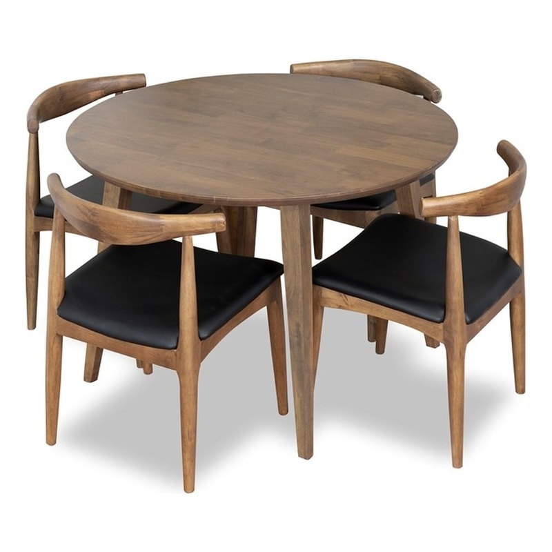 Pemberly Row 5-Piece Round Table Dining Set in Walnut w/4 Chairs in Black