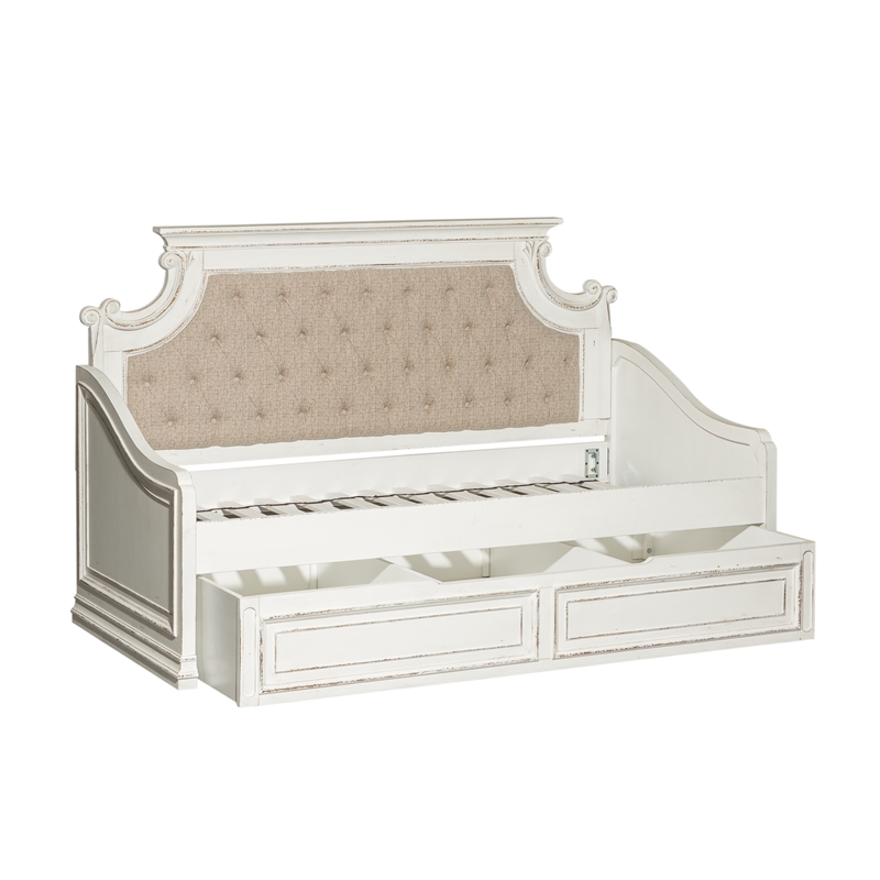 Pemberly Row Traditional Engineered Wood Twin Daybed with Trundle in White