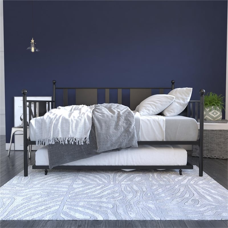 Pemberly Row Traditional Metal Full Daybed and Twin Trundle in Black