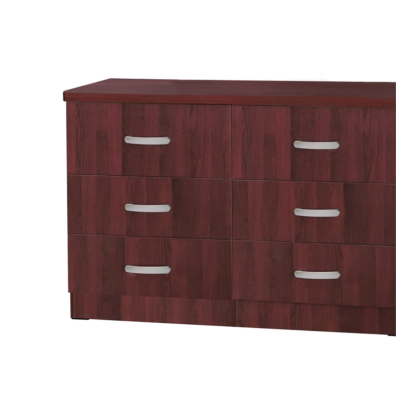 Pemberly Row Modern 6 Drawer Engineered Wood Dresser in Mahogany