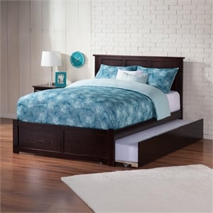 Pemberly Row Madison Queen Wood Platform Bed and Twin XL Trundle in Espresso