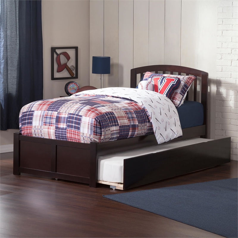 Pemberly Row Richmond Queen Wood Platform Bed and Twin XL Trundle in Grey