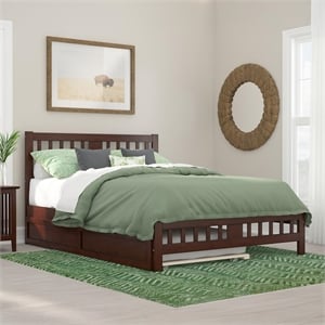 Pemberly Row Wood Queen Bed with Footboard/Twin XL Trundle in Walnut