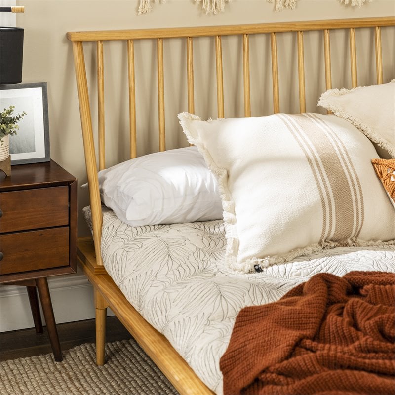 Pemberly Row Modern Solid Wood Queen Spindle Bed with Tapered Legs in Light Oak