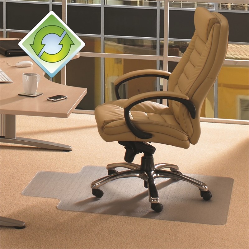 Pemberly Row Plastic Recyclable Lipped Chair Mat For Carpets Clear