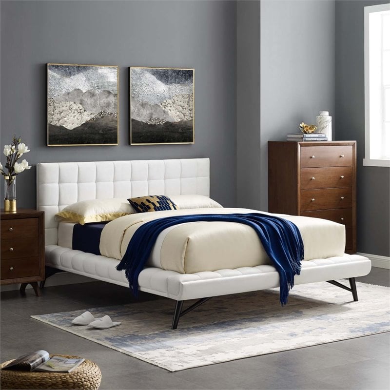 Pemberly Row Biscuit Tufted Velvet Queen Platform Bed in White