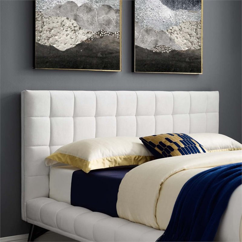 Pemberly Row Biscuit Tufted Velvet Queen Platform Bed in White