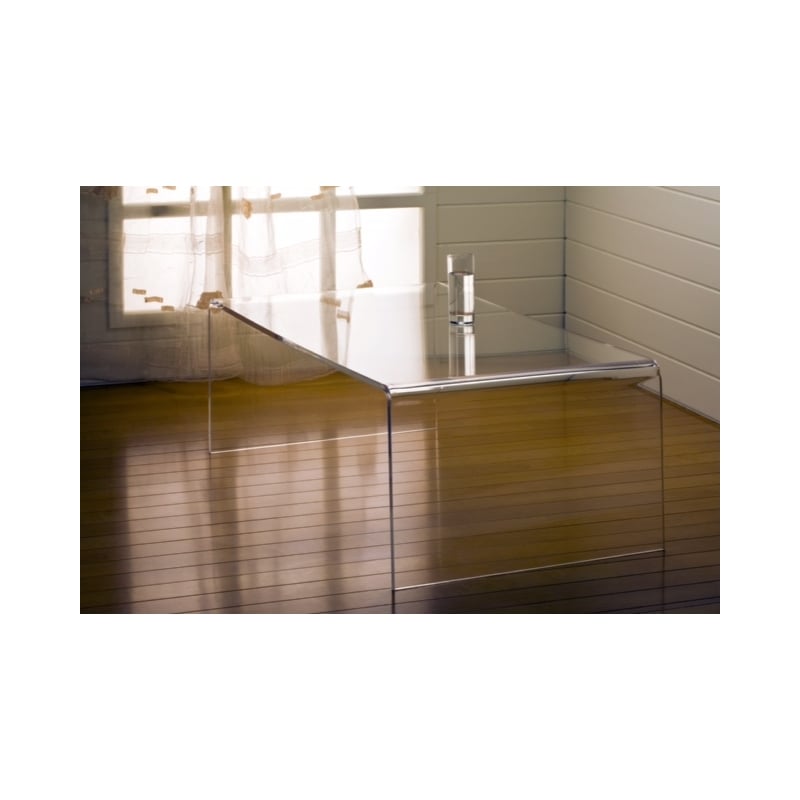 Pemberly Row Pure Decor Lucite and Acrylic Coffee Table in Clear