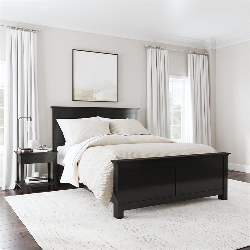 Pemberly Row 2-Piece Traditional Wood Queen Bed with Nightstand in Black