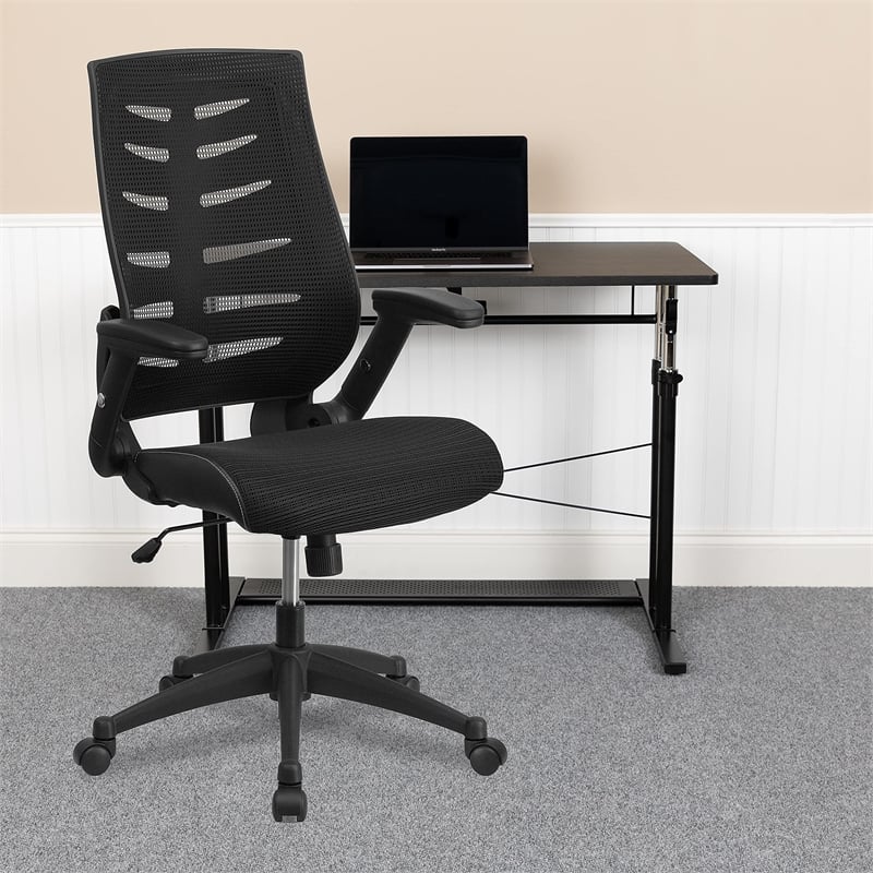 Pemberly Row Contemporary High Back Swivel Office Chair in Black