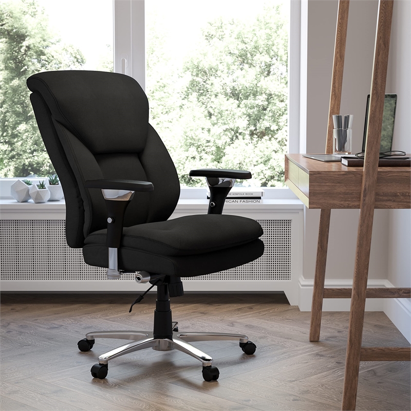 Pemberly Row Big and Tall Fabric Swivel Office Chair in Black