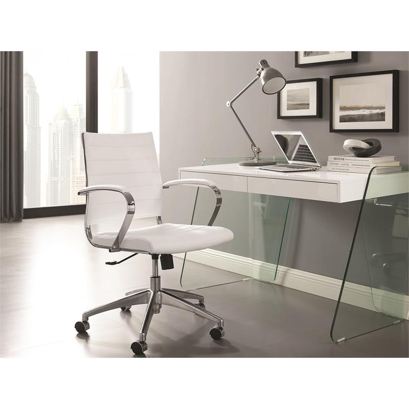 Pemberly Row Modern Archie Engineered Wood Office Desk in White