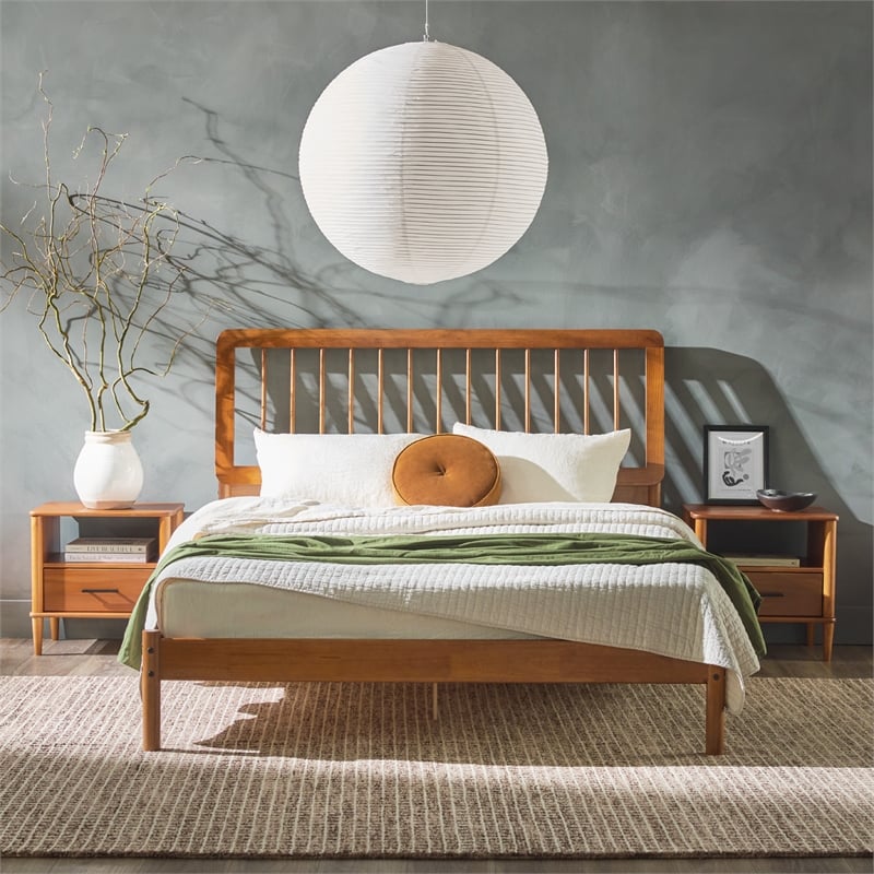 Pemberly Row Contemporary Solid Wood Queen Spindle Bed in Caramel