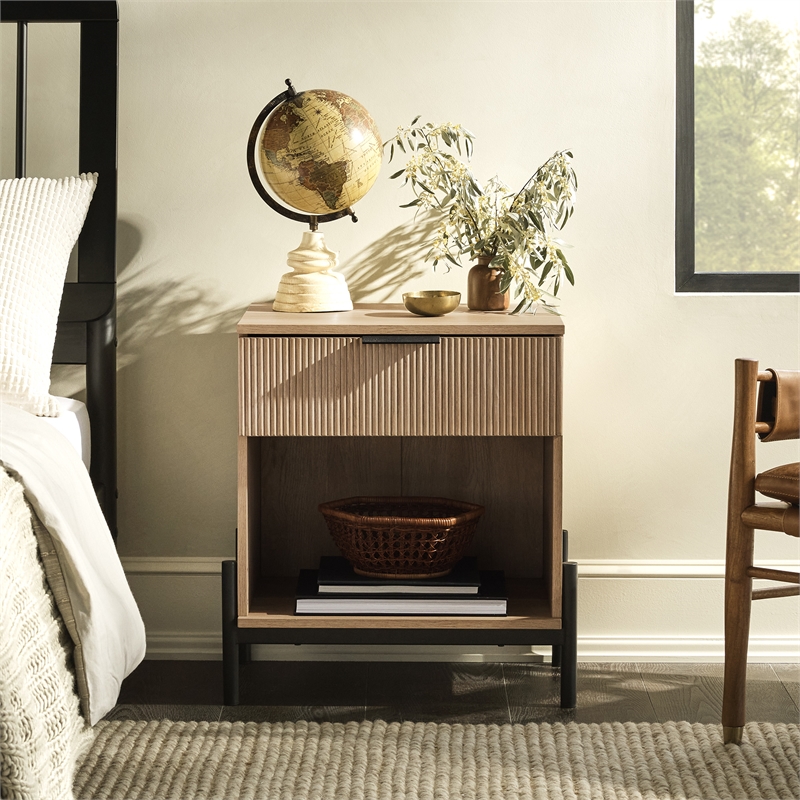 Pemberly Row Reeded 1-Drawer Modern Wood Nightstand in Coastal Oak