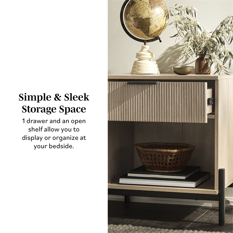 Pemberly Row Reeded 1-Drawer Modern Wood Nightstand in Coastal Oak
