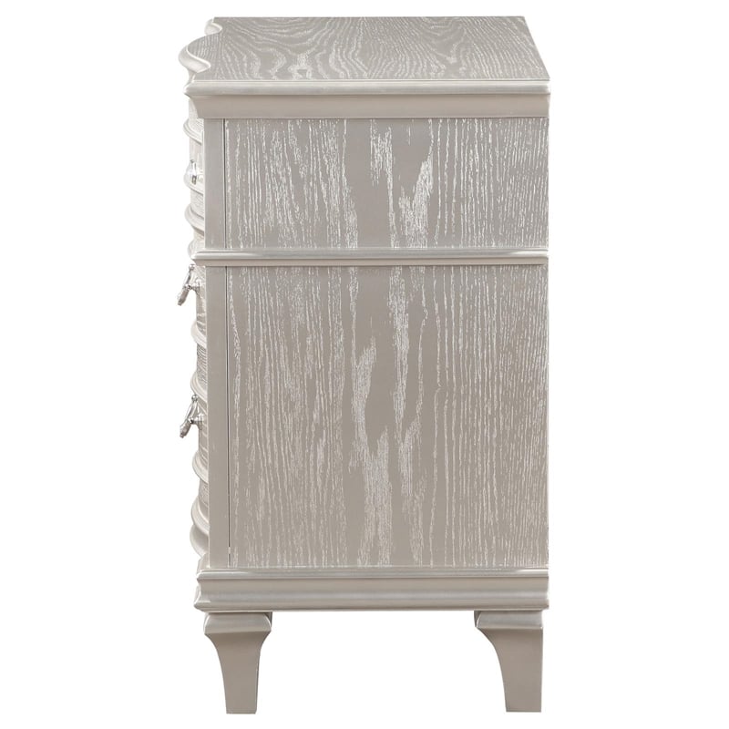 Pemberly Row 3-Drawer Contemporary Wood Nightstand Silver Oak