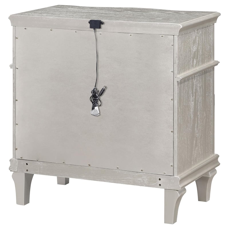 Pemberly Row 3-Drawer Contemporary Wood Nightstand Silver Oak