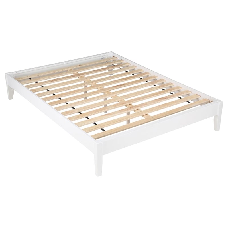 Pemberly Row Contemporary Wood Platform Queen Bed in in White