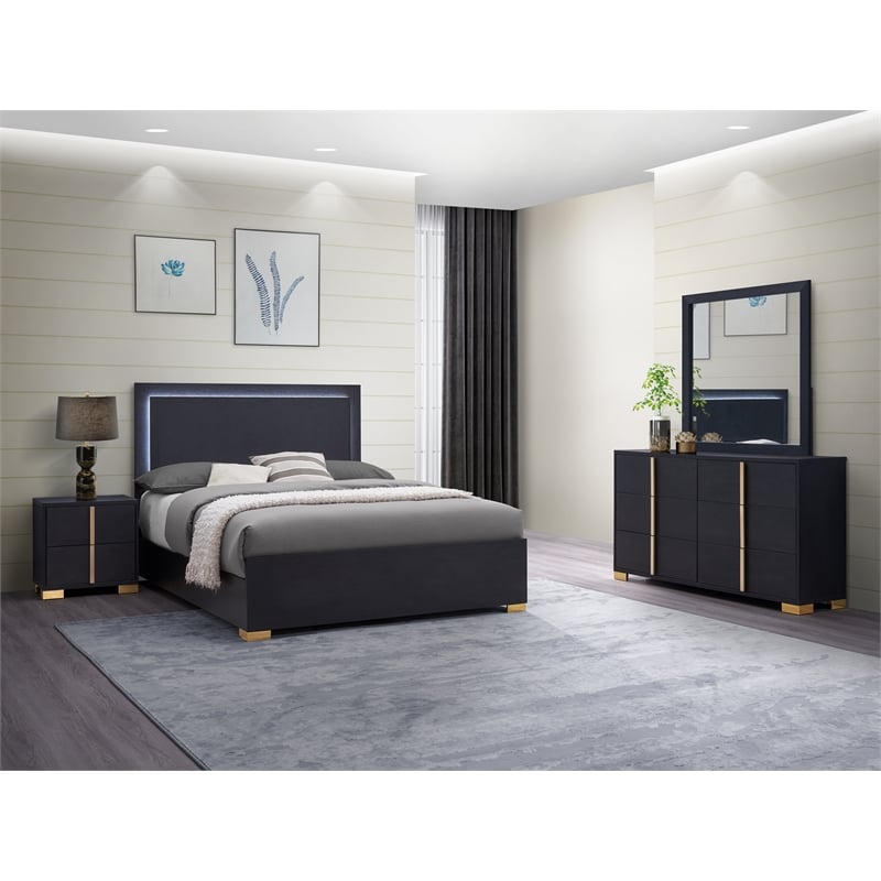 Pemberly Row 4-piece Contemporary Wood Eastern King Bedroom Set Black and Gold