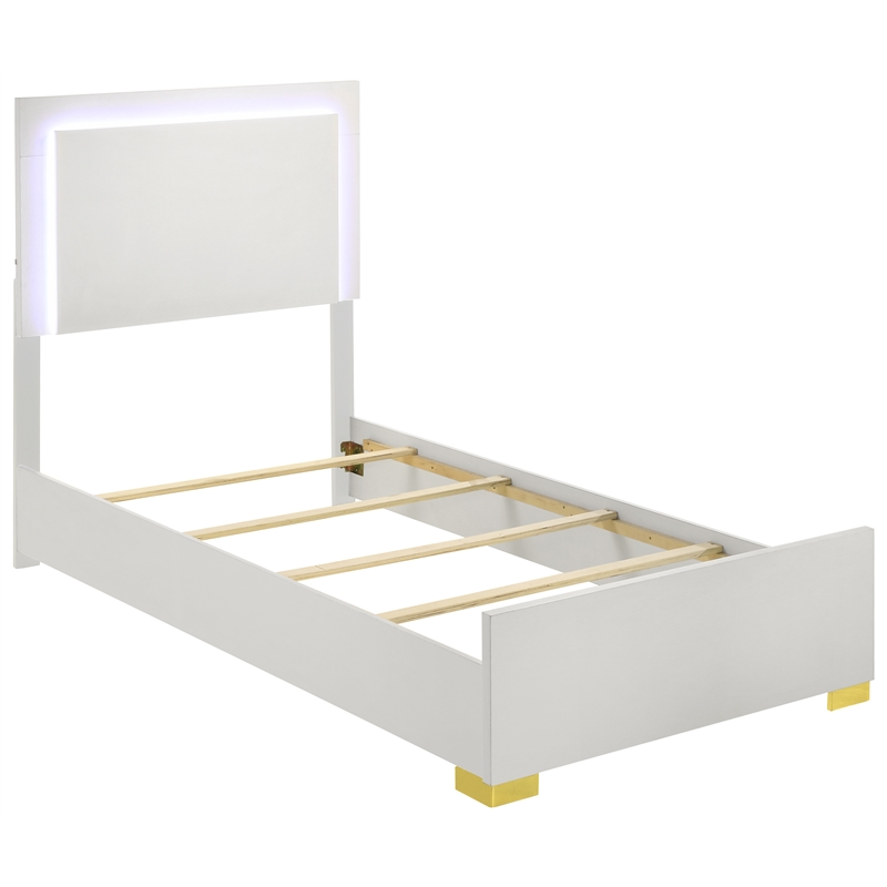 Pemberly Row 5-piece Contemporary Wood Twin Bedroom Set White and Gold