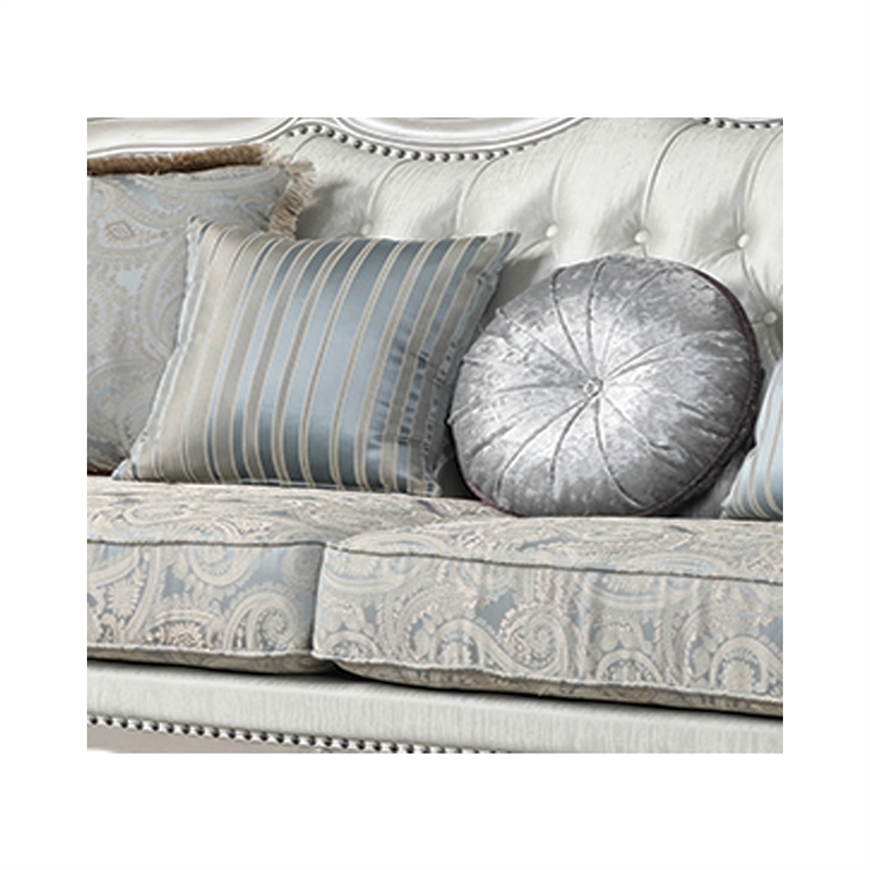 Pemberly Row Traditional Sofa made with Wood in Silver Color