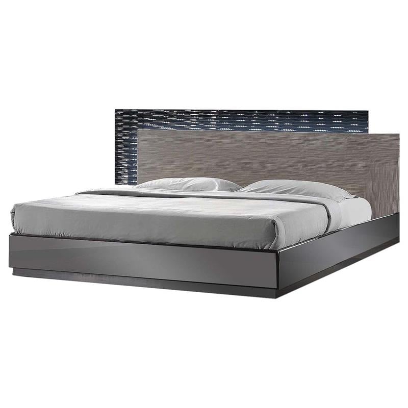 Pemberly Row Poplar Wood Queen Platform Bed in Black/Zebra Gray