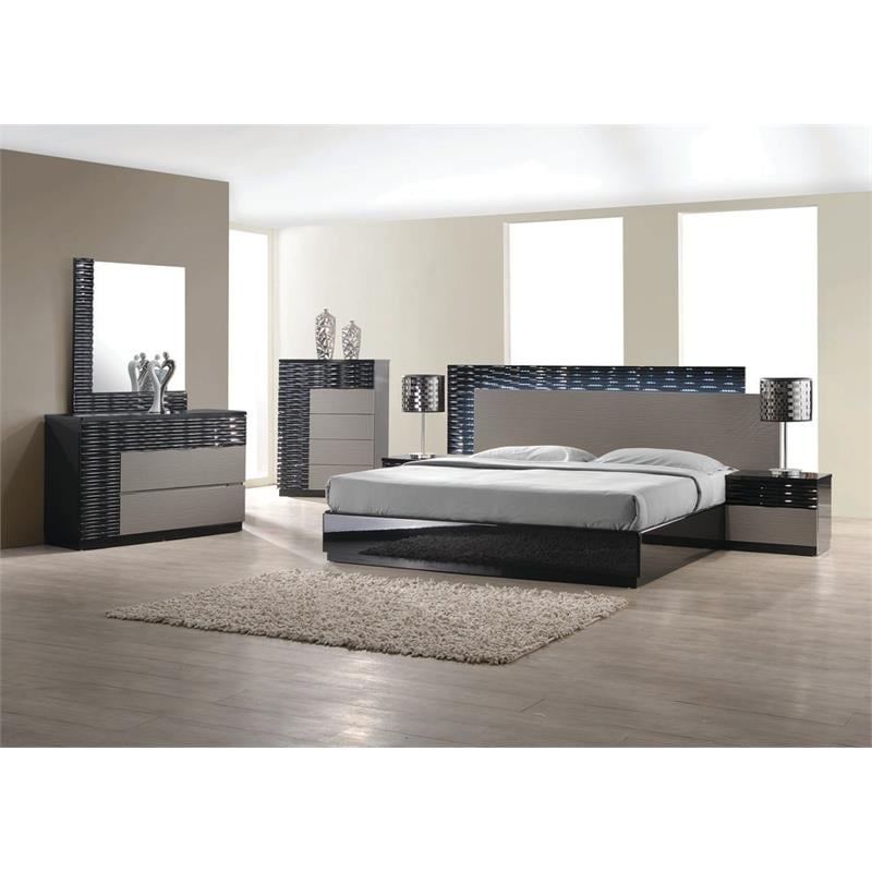 Pemberly Row 5-Piece Engineered Wood Cal King Bedroom Set - Black/ Zebra