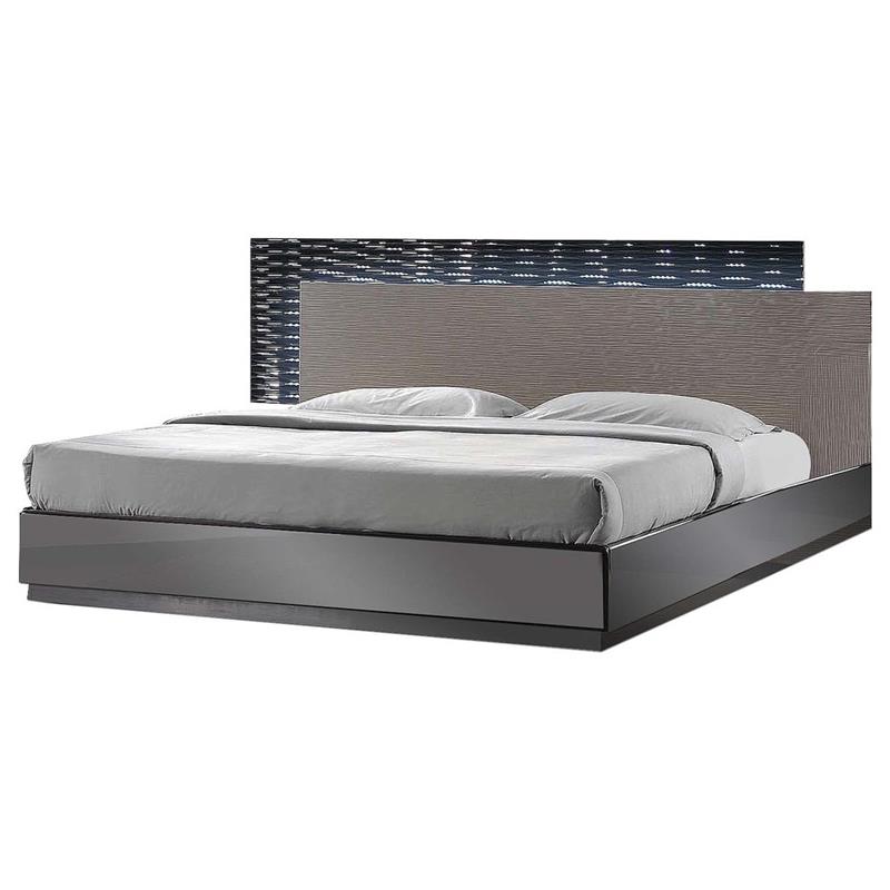 Pemberly Row Poplar Wood Cal King Platform Bed in Black/Zebra Gray