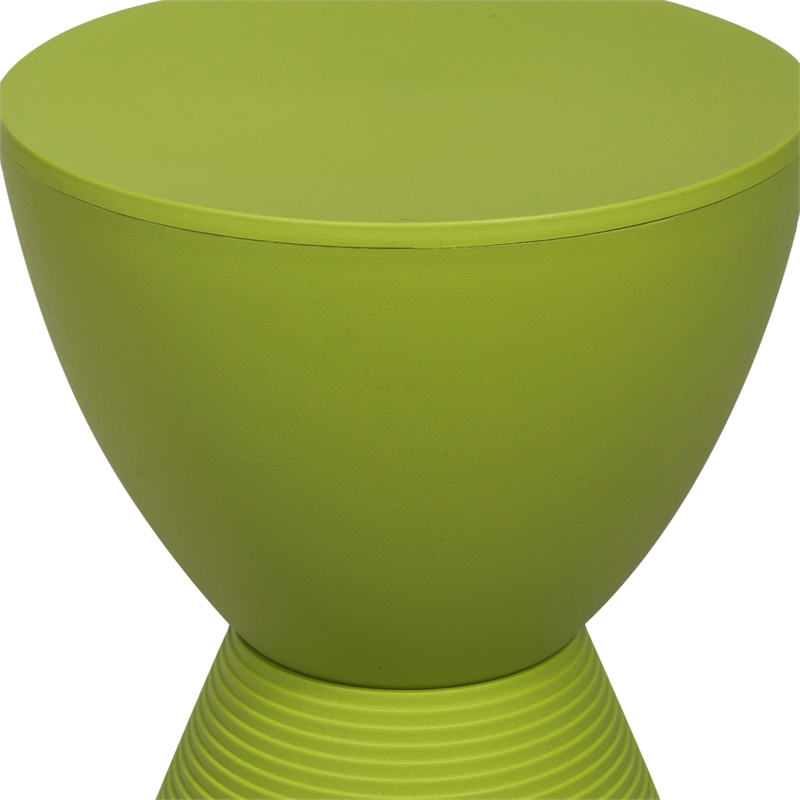 Pemberly Row Mid-Century Plastic Ribbed Round End Table in Green