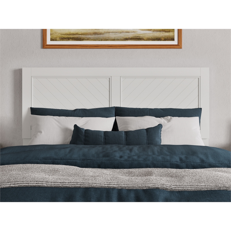 Pemberly Row Berkshire Queen Low Profile Wood Platform Bed  in White