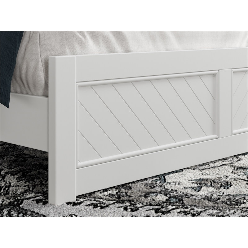 Pemberly Row Berkshire Queen Low Profile Wood Platform Bed  in White