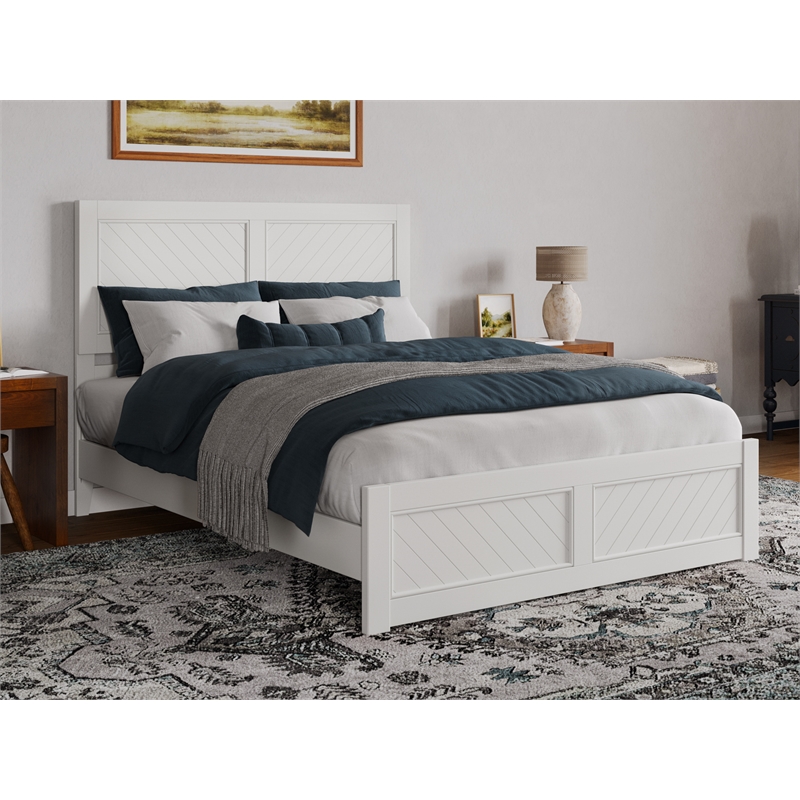 Pemberly Row Berkshire Queen Low Profile Wood Platform Bed  in White