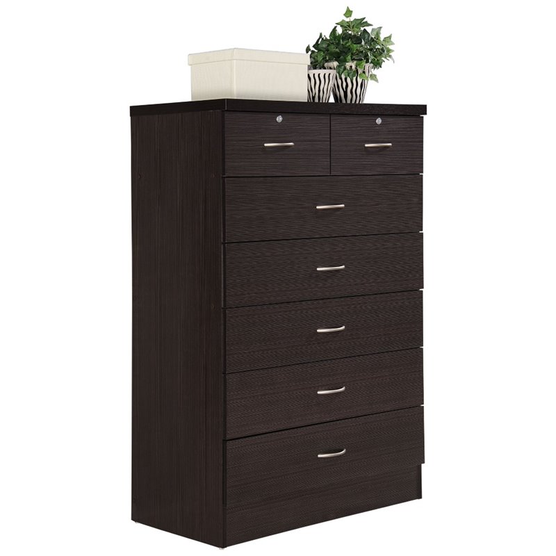 Pemberly Row Hodedah 2 Piece 7 Drawer Wood Chest Set with Locks in Chocolate