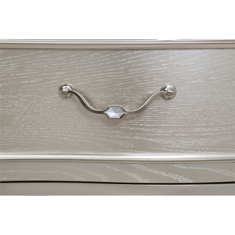 Pemberly Row Modern 9-drawer Wood Dresser with Mirror Silver Oak