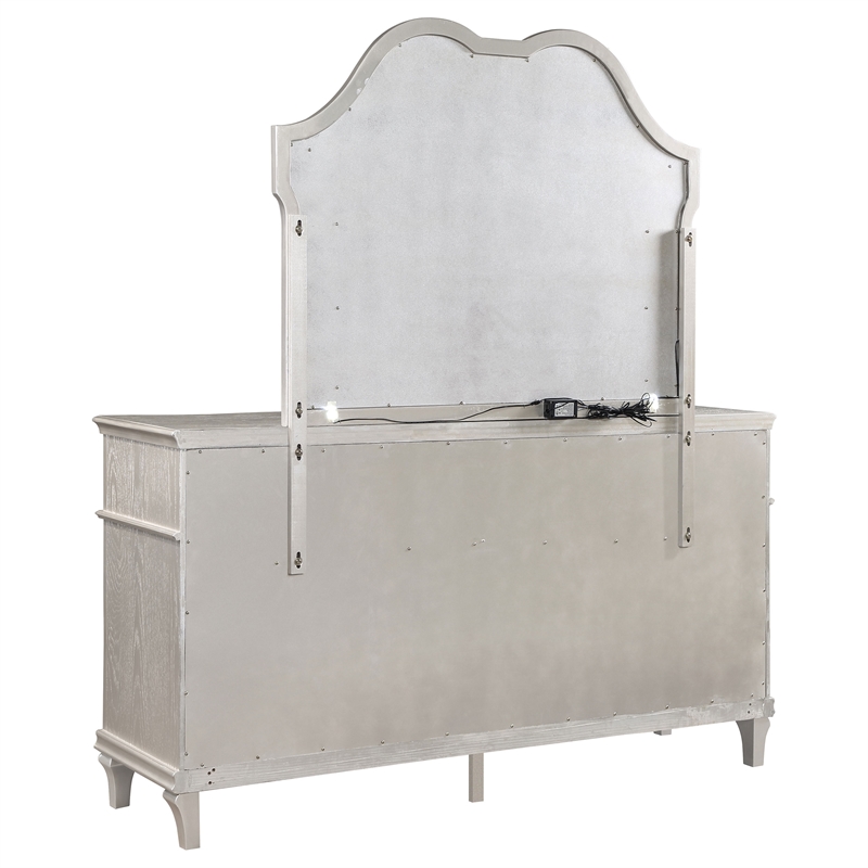 Pemberly Row Modern 9-drawer Wood Dresser with Mirror Silver Oak