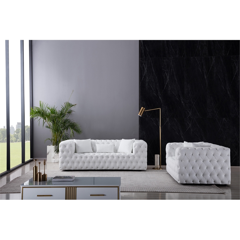 Pemberly Row Contemporary Faux Leather Tufted Loveseat in White