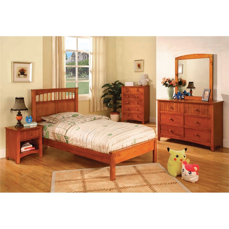 Pemberly Row Modern / Contemporary Solid Wood 5-Drawer Chest in Oak